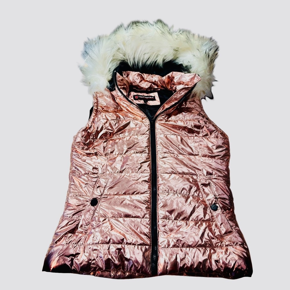 Urban Republic Girls Metallic‎ Bubble Hooded Vest Silver Hooded Puffer Vest Sz S